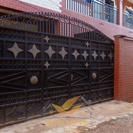 Le Luxe A Yaounde Chez Saha Home Exteriör bild