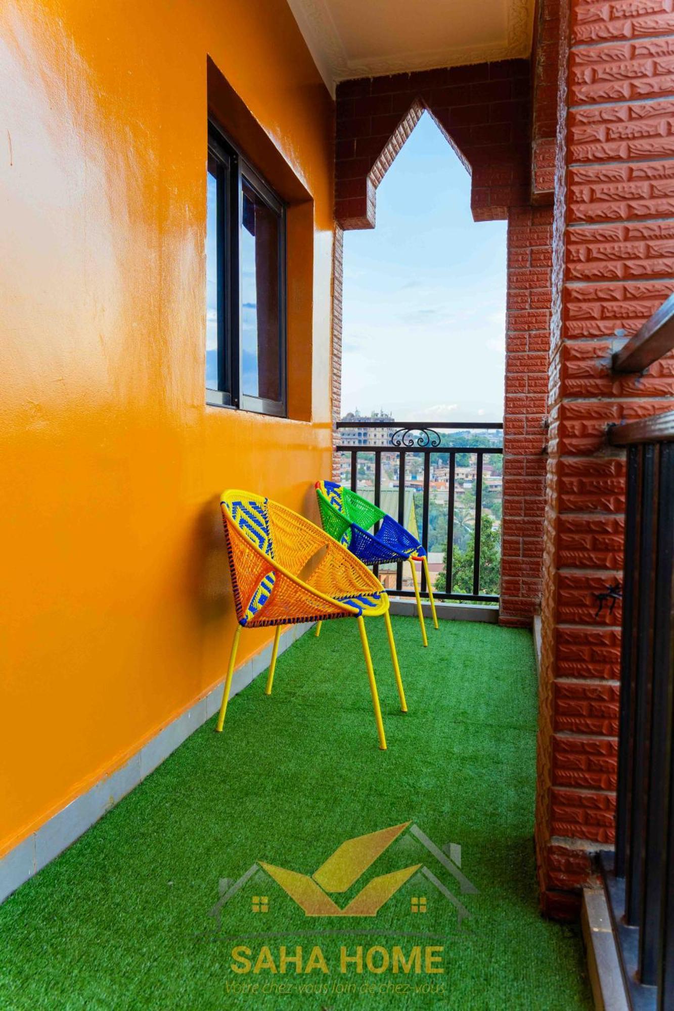 Le Luxe A Yaounde Chez Saha Home Exteriör bild